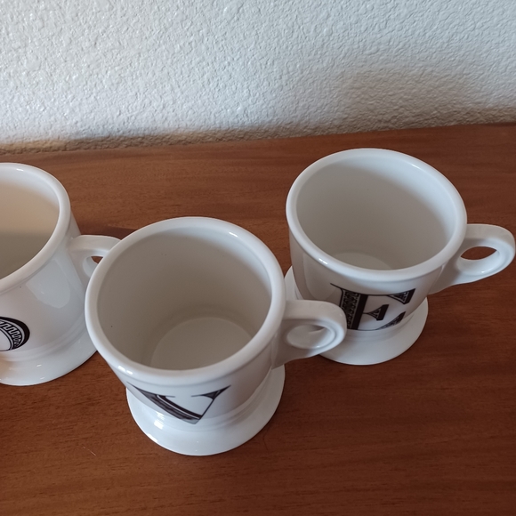 Anthropologie set of LOVE mugs - Picture 5 of 7